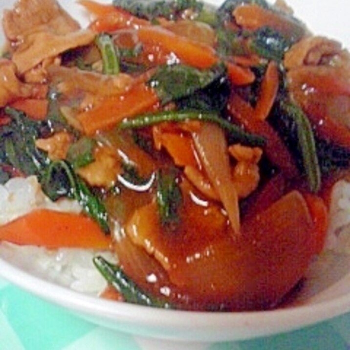 フライパンで簡単に!ほうれん草入りカレーどんぶり♪